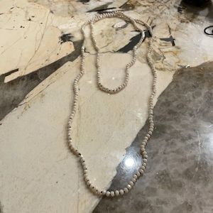 White sparkle bead necklace